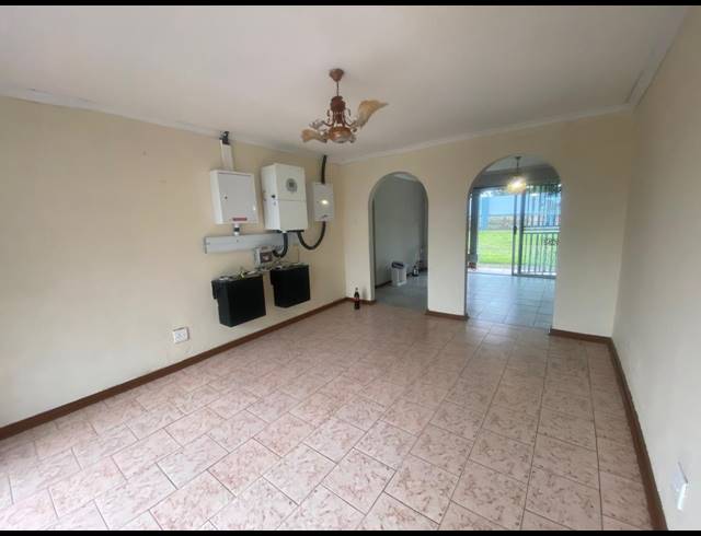 34 BEDROOM HOUSE FOR SALE IN BEDWORTH PARK